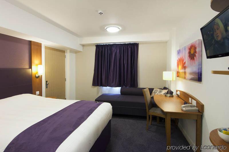 Premier Inn Glasgow City Centre South Exterior photo