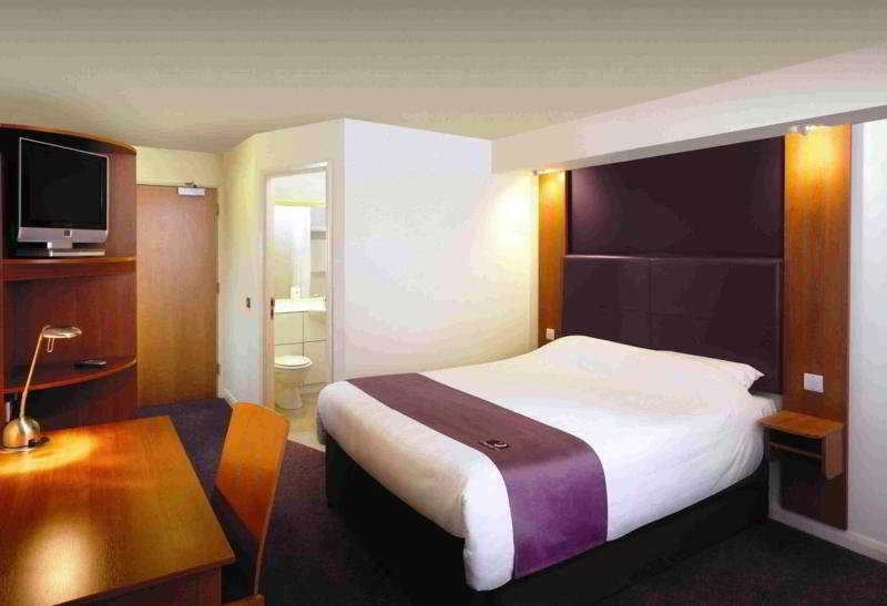 Premier Inn Glasgow City Centre South Exterior photo