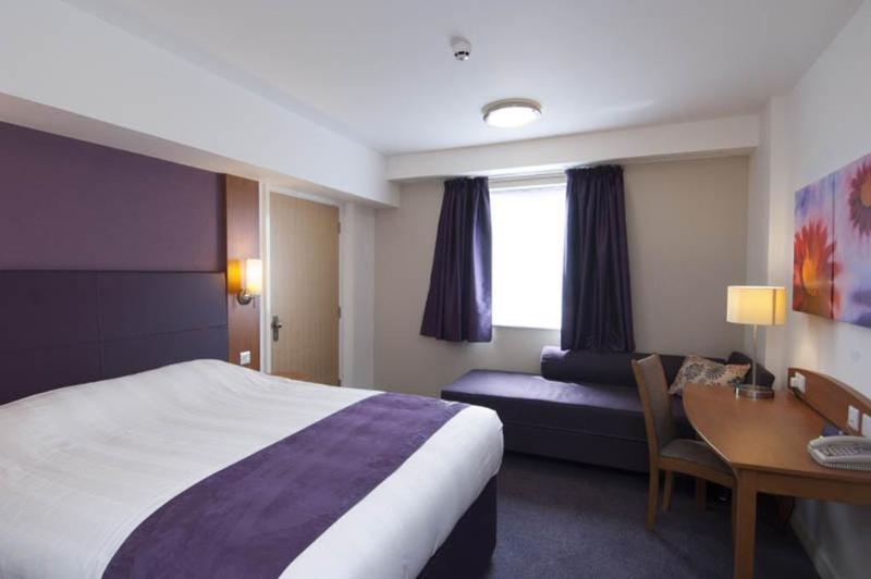Premier Inn Glasgow City Centre South Exterior photo
